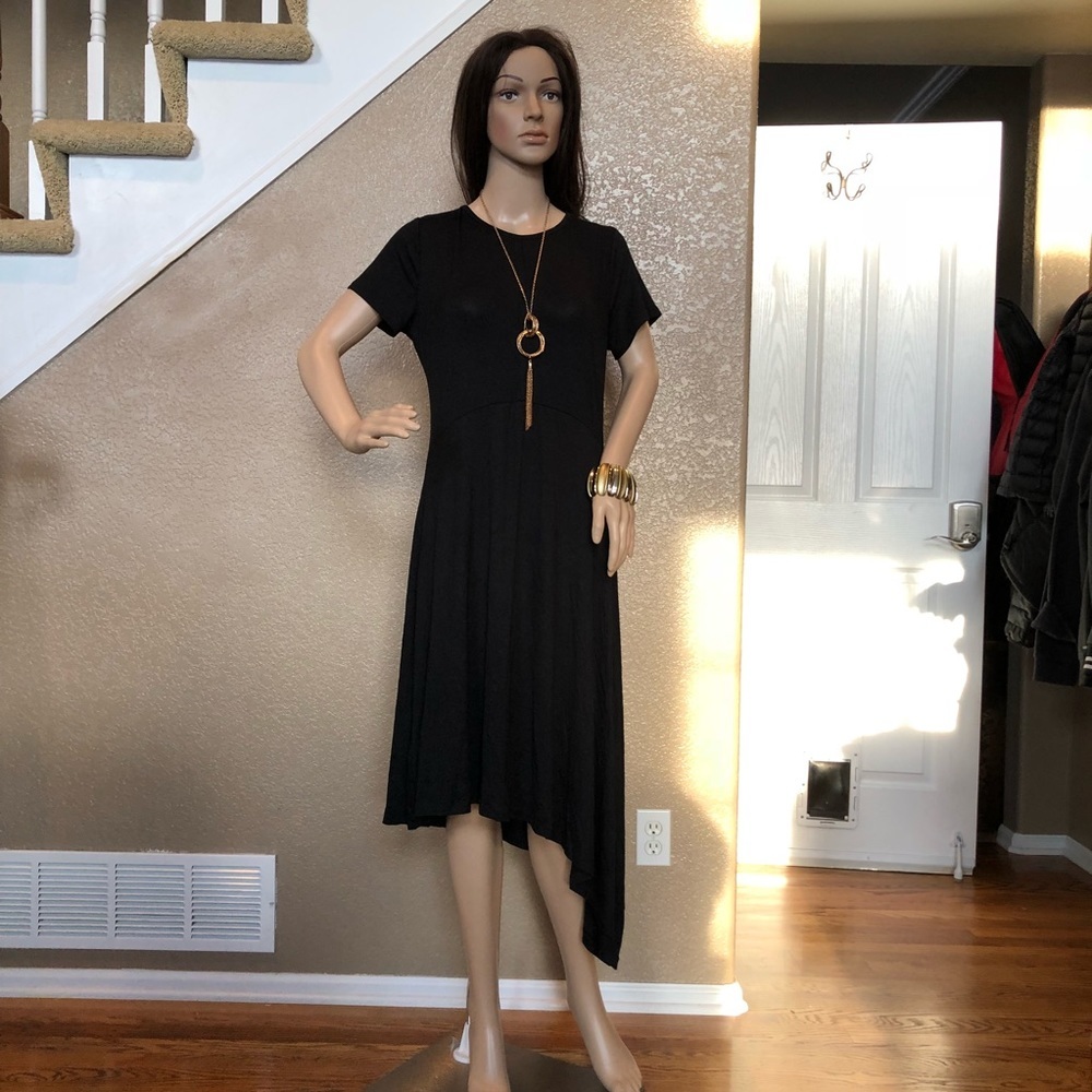 Black Short Sleeve Tee Shirt Dress w/Belt
